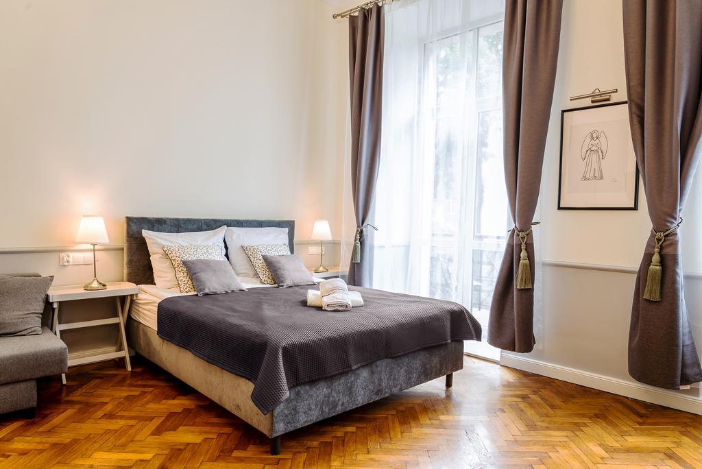Angel House Aparthotel Krakow Luaran gambar